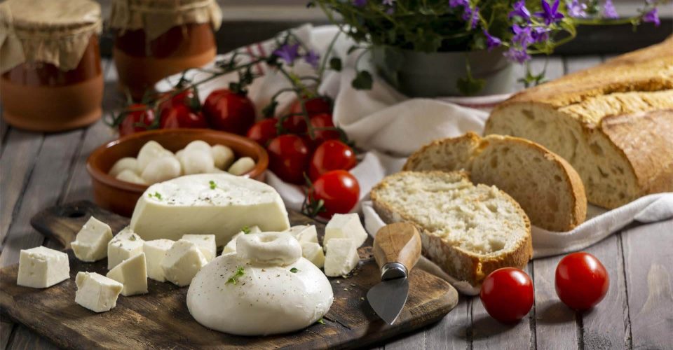 Beyond Mozzarella Exploring Italy’s Rich Cheese Traditions in Pizza